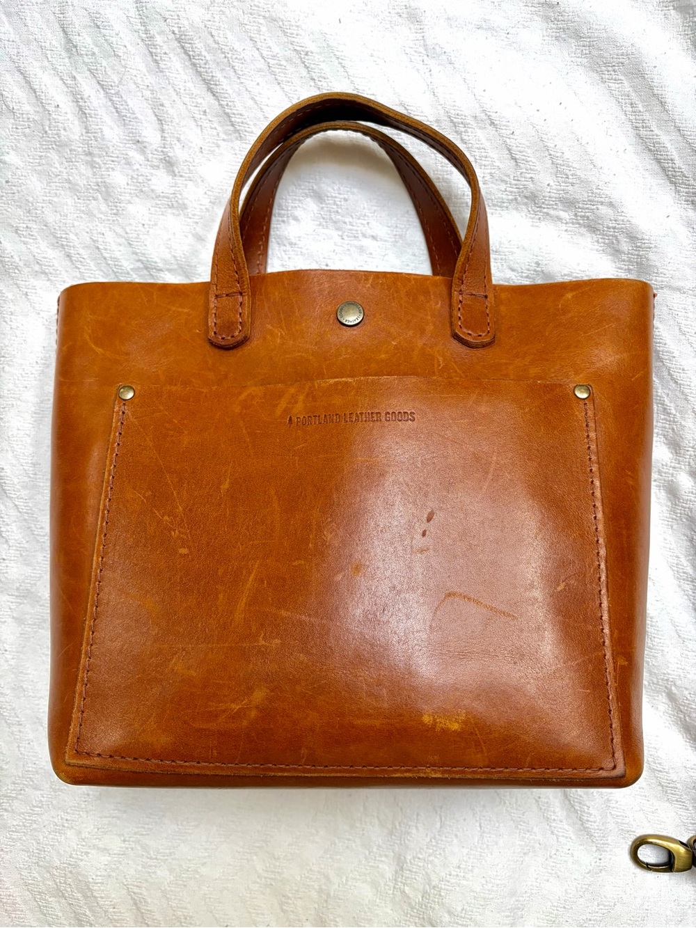 Portland Leather Crossbody Tote
